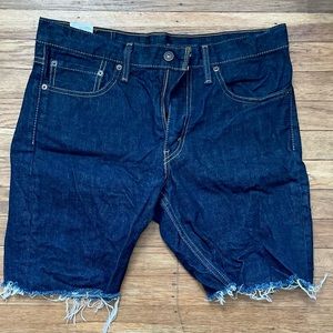 Levi’s 511 Shorts (slim fit)